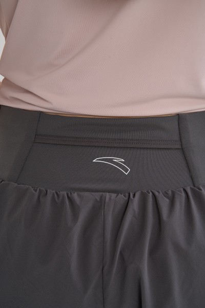 ����� ����������� Anta RUNNING Woven Shorts