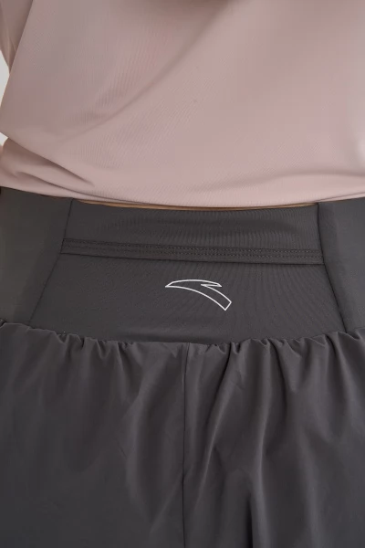 ����� ����������� Anta RUNNING Woven Shorts