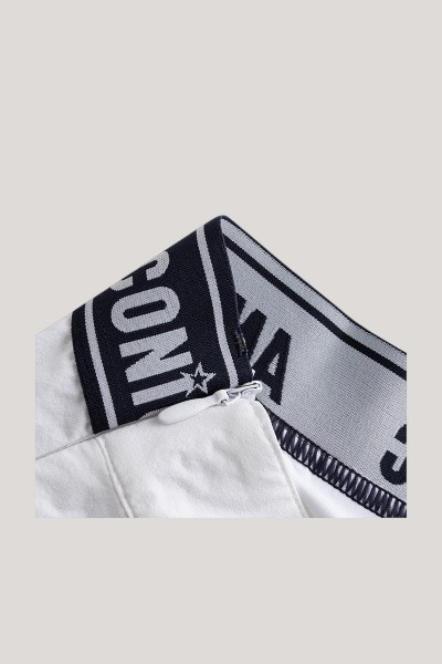 ���� Anta ICONIC Woven Skirt