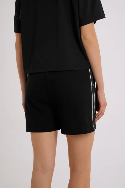 ����� ����������� Anta TRN-ESSENTIAL Knit Shorts