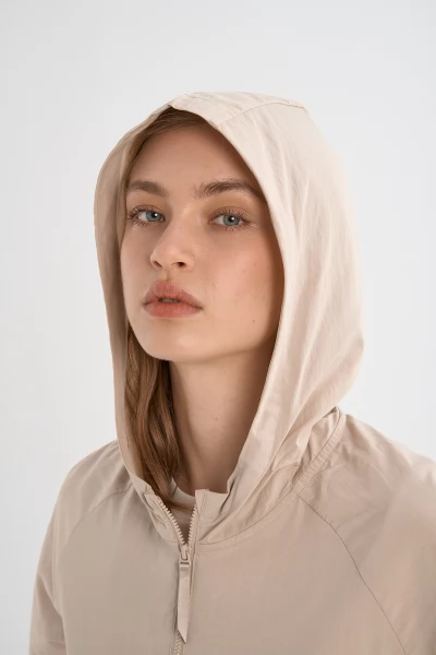 ����� Anta COMMUTE SS Woven Tee