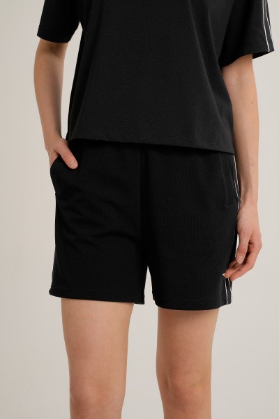 ����� ����������� ANTA ANTA TRN-ESSENTIAL Knit Shorts