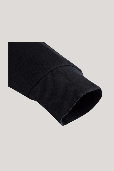������� KAI Sweatshirt