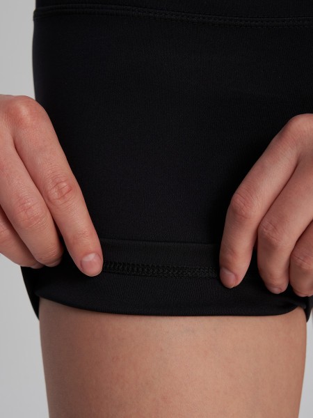 ������� ����� ID TRAIN HR BOOTY SHORT D