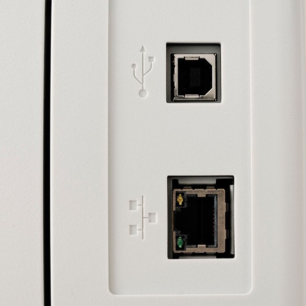 BROTHER DCP-9010CN ��� ������� ������������ �4, 2400 x 600 dpi, 16 ���/��� �����-����� � ������� ������