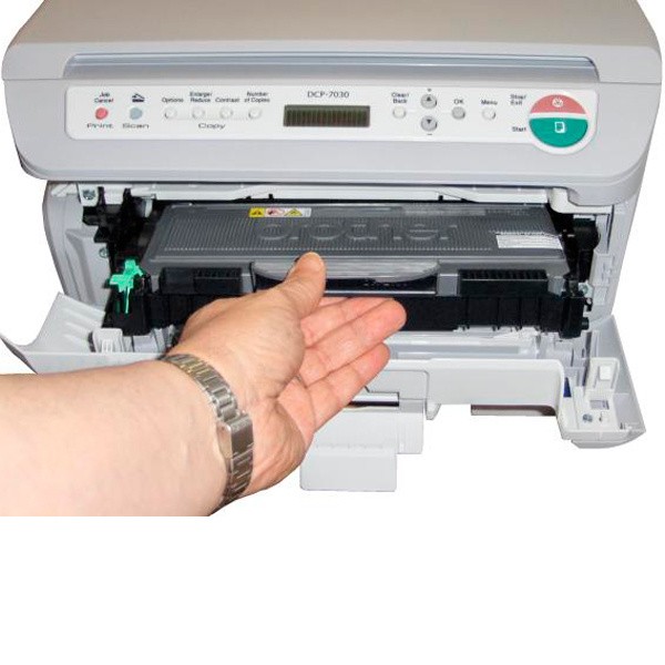 BROTHER DCP-7030R ��� �������� �����-�����