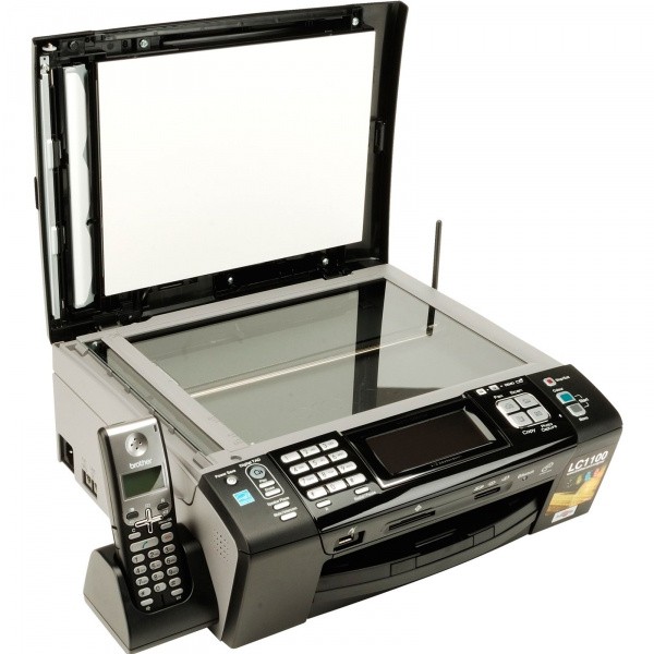 ������� �������� ��� Brother MFC-990CW �4, 33 ���/��� �����-�����, 27 ���/��� ������� ������ (6000 x 1200 dpi)