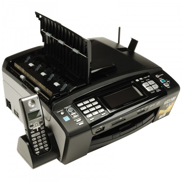 ������� �������� ��� Brother MFC-990CW �4, 33 ���/��� �����-�����, 27 ���/��� ������� ������ (6000 x 1200 dpi)