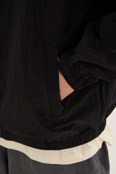 �������� ANTA KAI Single Jacket