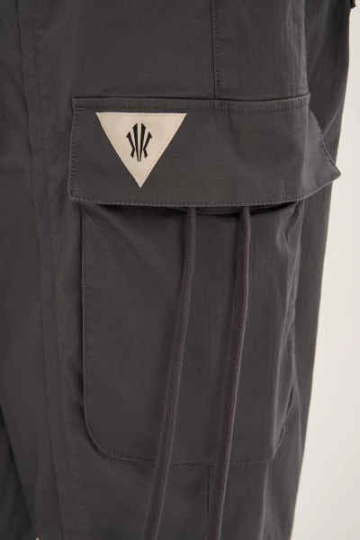 ����� ����� ANTA HELA Woven Casual Pants